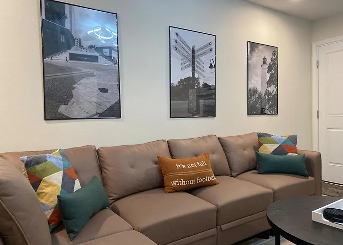 Sweet Newly Renovated Home! Holiday home