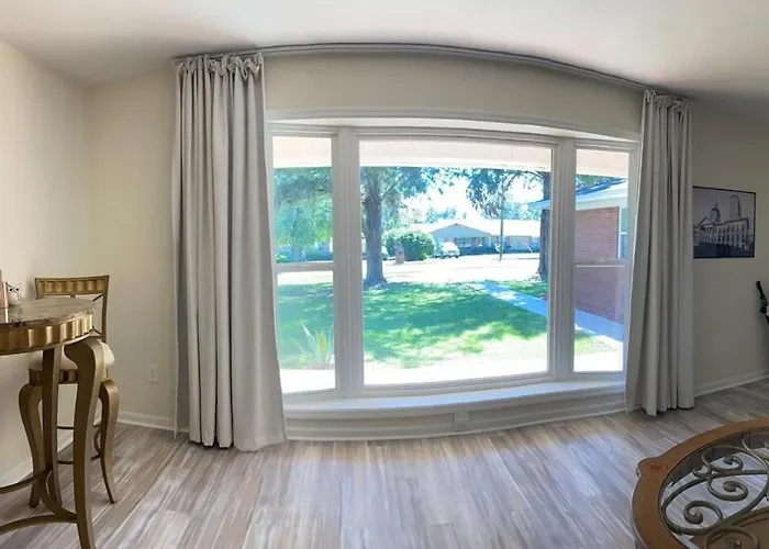 Holiday home Sweet Newly Renovated Home!