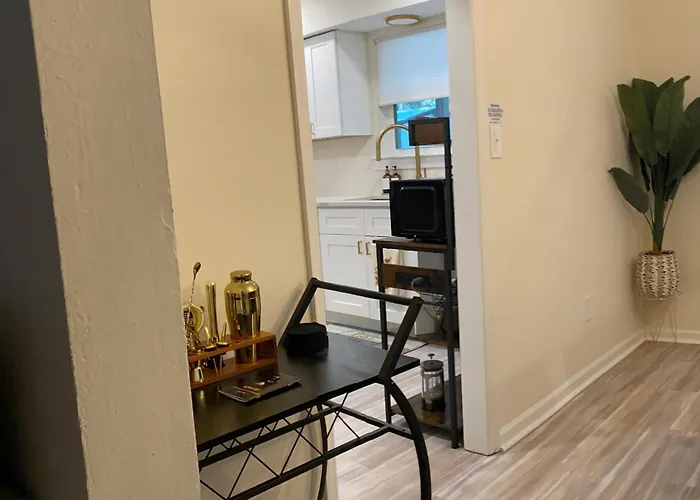 Sweet Newly Renovated Home! Holiday home